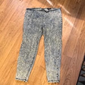 Acid Wash Skinny Jean